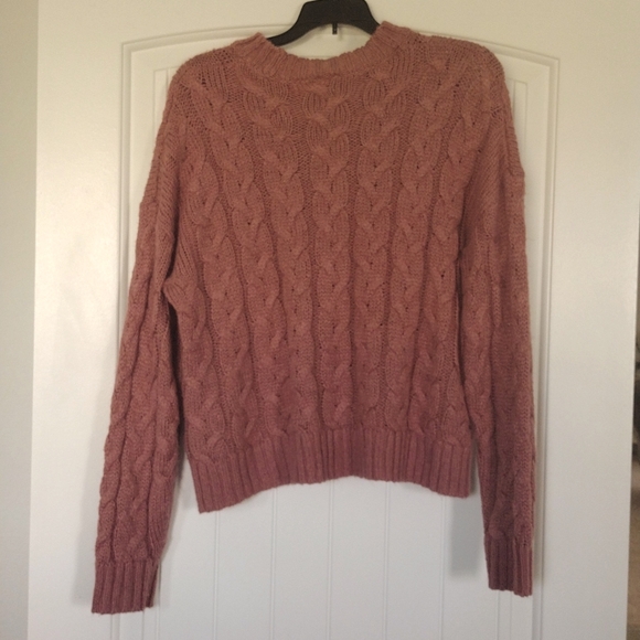 Cropped sweater - Picture 2 of 3